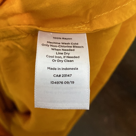 Talbots Polka Dot Blouse - Picture 9 of 9